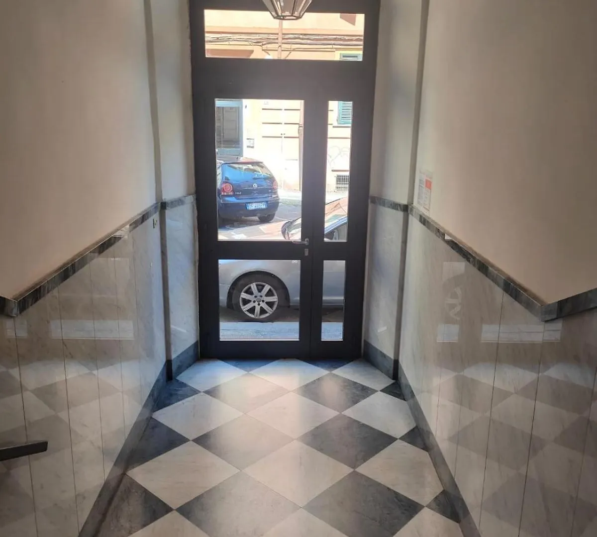 Orizzonte 5 Terre - Via Napoli 85, Stazione Centrale - Centro Storico La Spezia